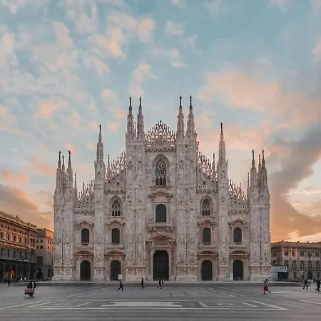 10' From Malpensa Casa Moderna, Netflix & Wi-Fi Apartment Casorate Sempione Exterior photo