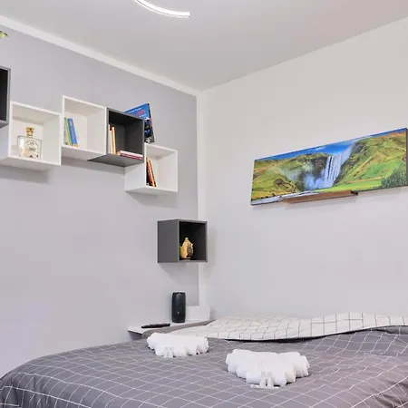 10' From Malpensa Casa Moderna, Netflix & Wi-Fi Apartment Casorate Sempione Exterior photo
