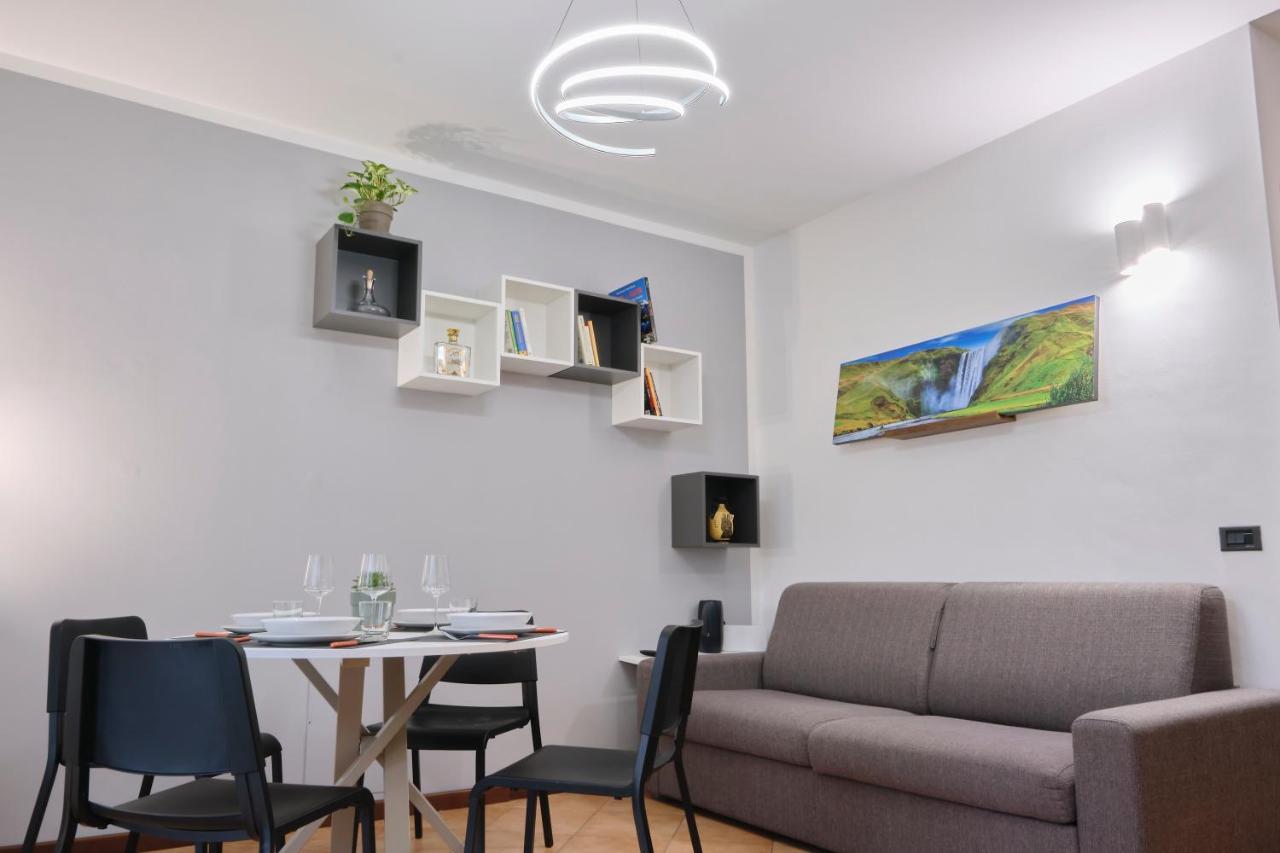 Apartment 10' From Malpensa Casa Moderna, Netflix & Wi-fi *