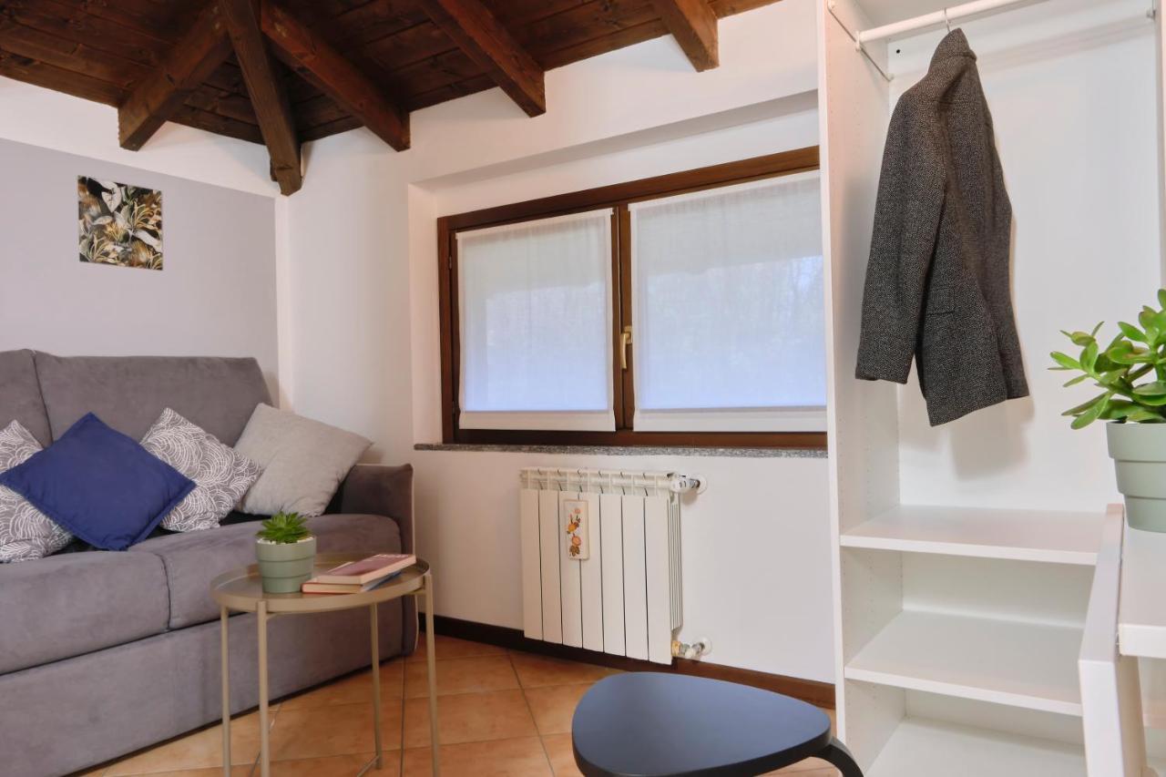 Apartment 10' From Malpensa Casa Moderna, Netflix & Wi-fi *